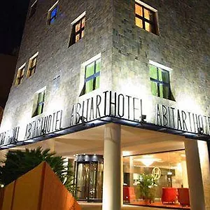4* מלון Abitart